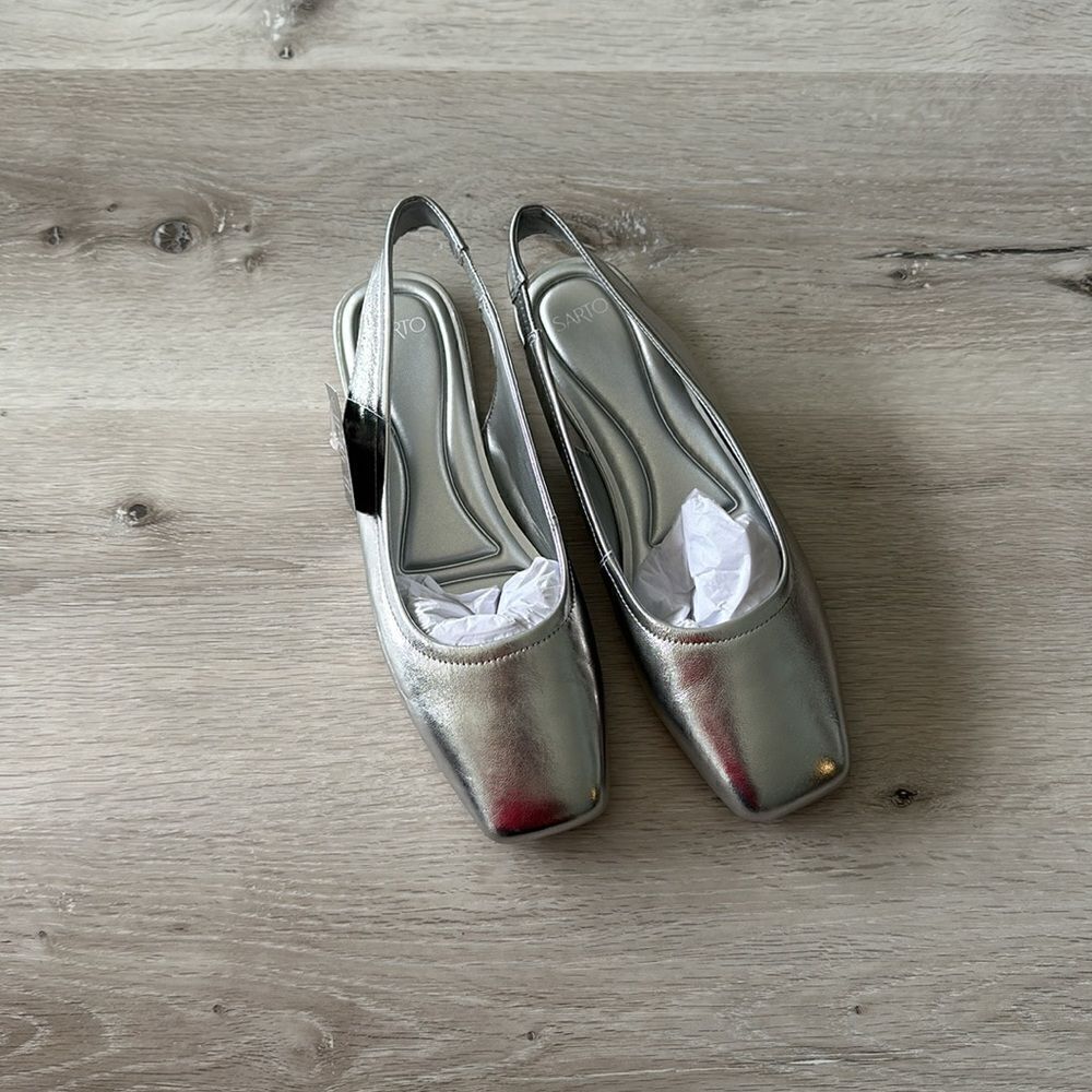 Franco Sarto Flexa Antona Flat Slingbacks Silver 7.5 NWT IN BOX - Picture 7 of 10